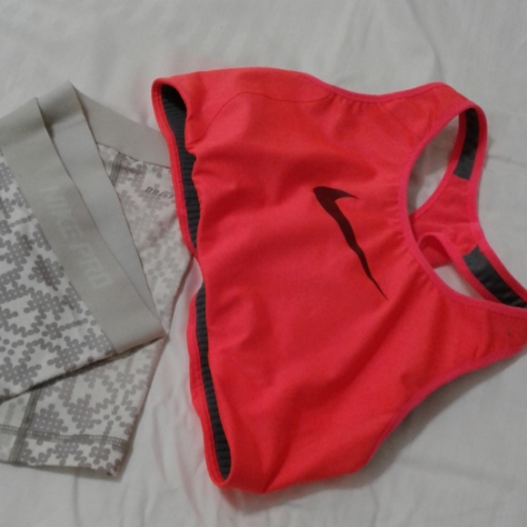 Nike Gym apparel bundle top and bottom - Picture 7 of 8